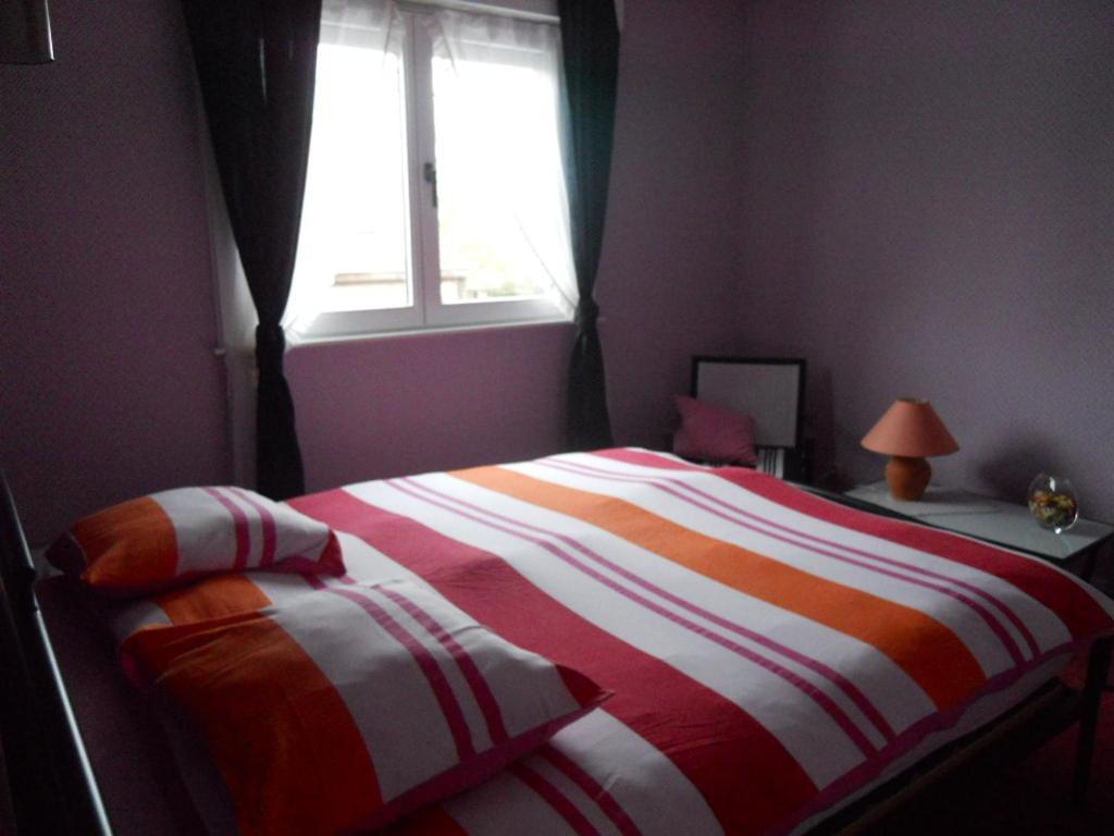 Huis De Wilde Wingerd Hotel Ypres Habitación foto